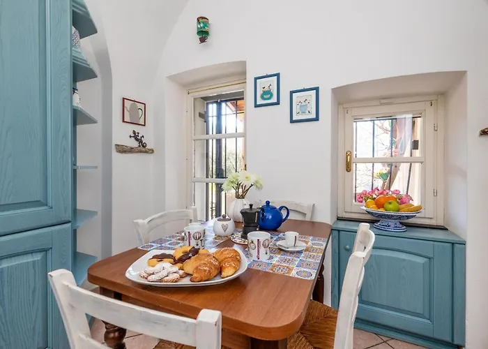 Tipica Casa Antica Ligure - Ca' Del Ciliegio 펜션 *